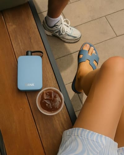 DRNK Steel   Flat Water Bottle as Seen on Shark Tank   Workplace Hydration  Travel  Hiking  and Gym   Leak Proof   Non Toxic   BPA Free   17oz  500ml   Azure